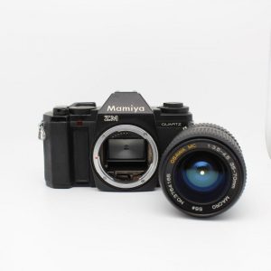 Mamiya ZM QUARTZ + OSAWA MC 3.5-4.5 35-70MM MACRO LENS
